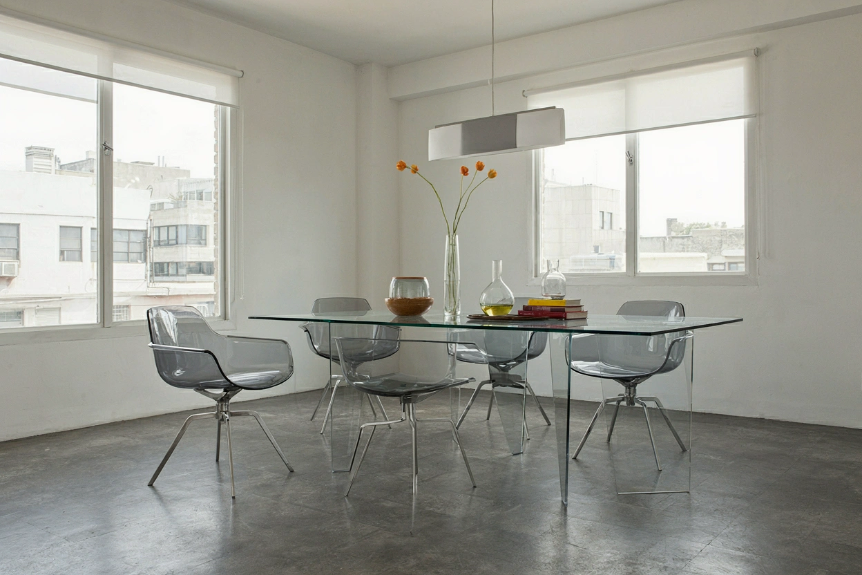 Table en verre sur mesure livrée à Villeneuve-Loubet